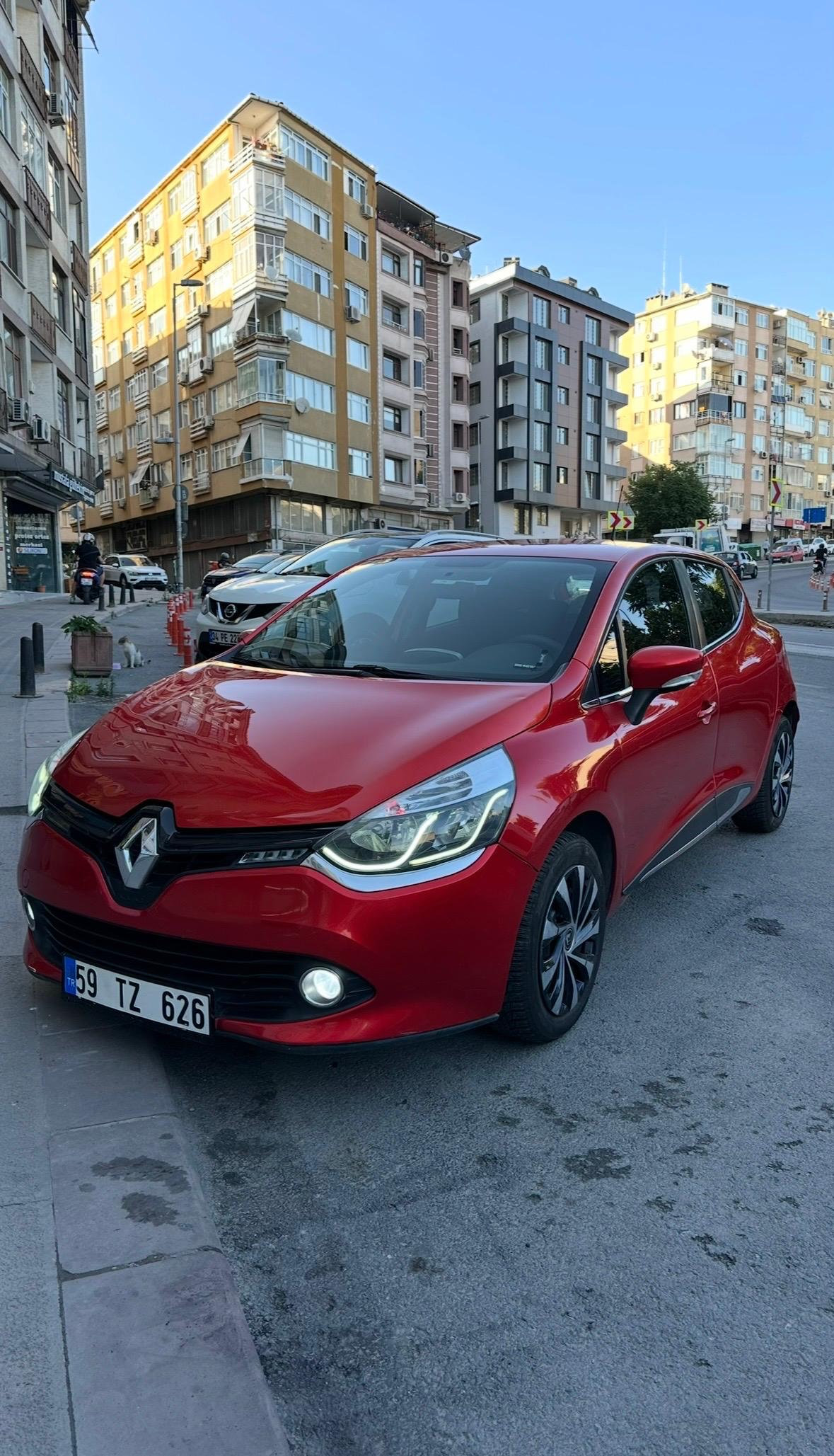Clio 4 Gündüz Ledi Montajı | Far Tamircisi | Işığınız Bizim Ustalığımız