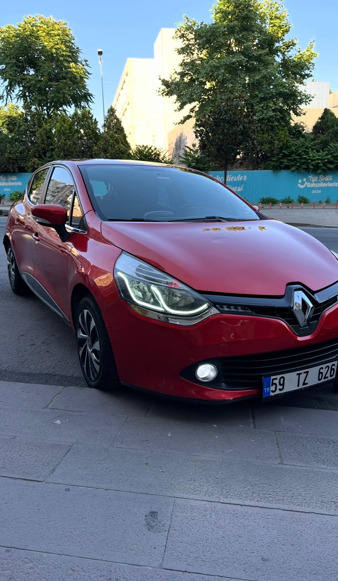 Clio 4 Gündüz Ledi Montajı | Far Tamircisi | Işığınız Bizim Ustalığımız
